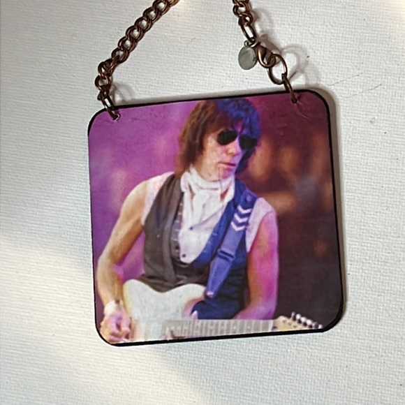 Jeff Beck Ornament - Picture 3 of 4